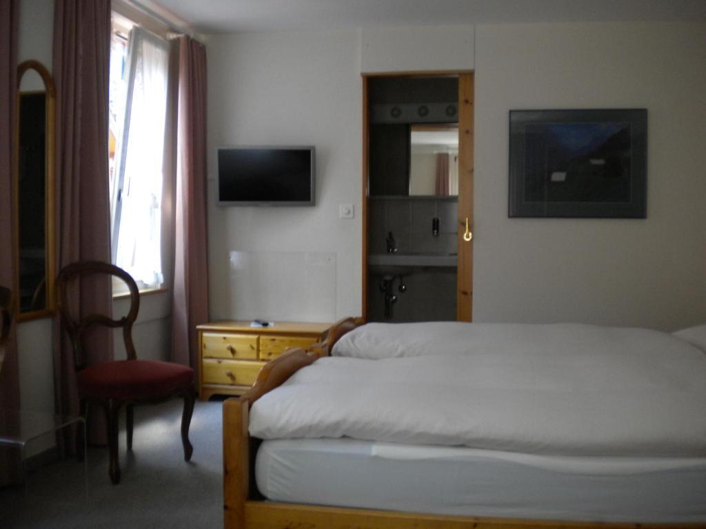 Hotel Gotthard Gurtnellen Zimmer foto